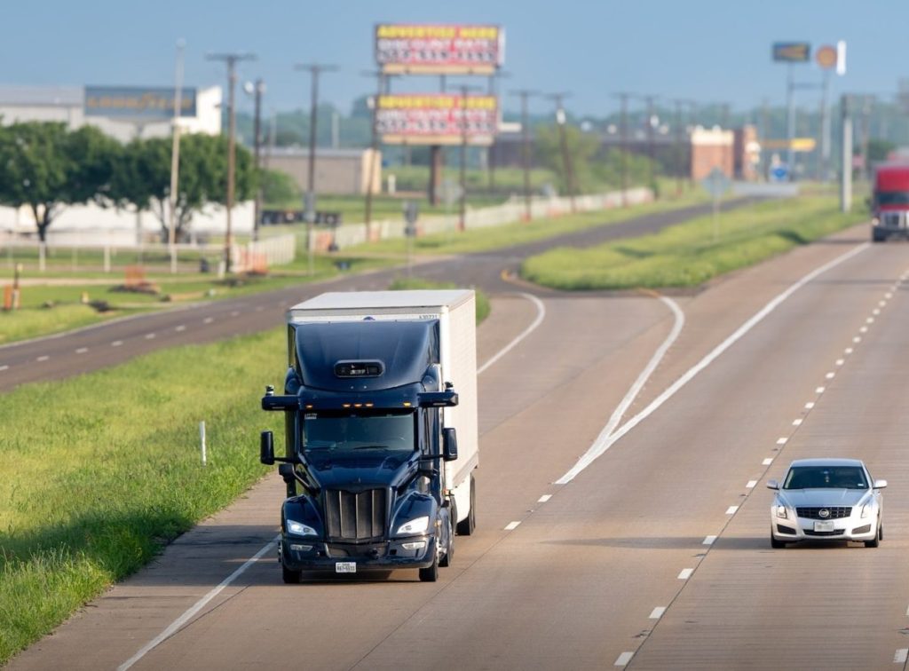Aurora’s driverless trucks can now travel farther distances faster than human drivers
