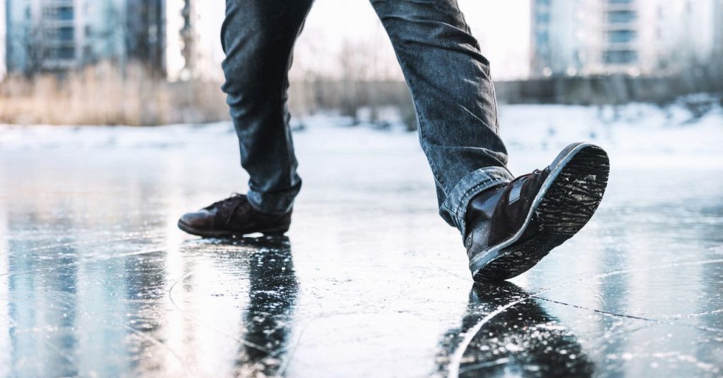 How to Use Physics to Escape an Ice Bowl How to Use Physics to Escape an Ice Bowl