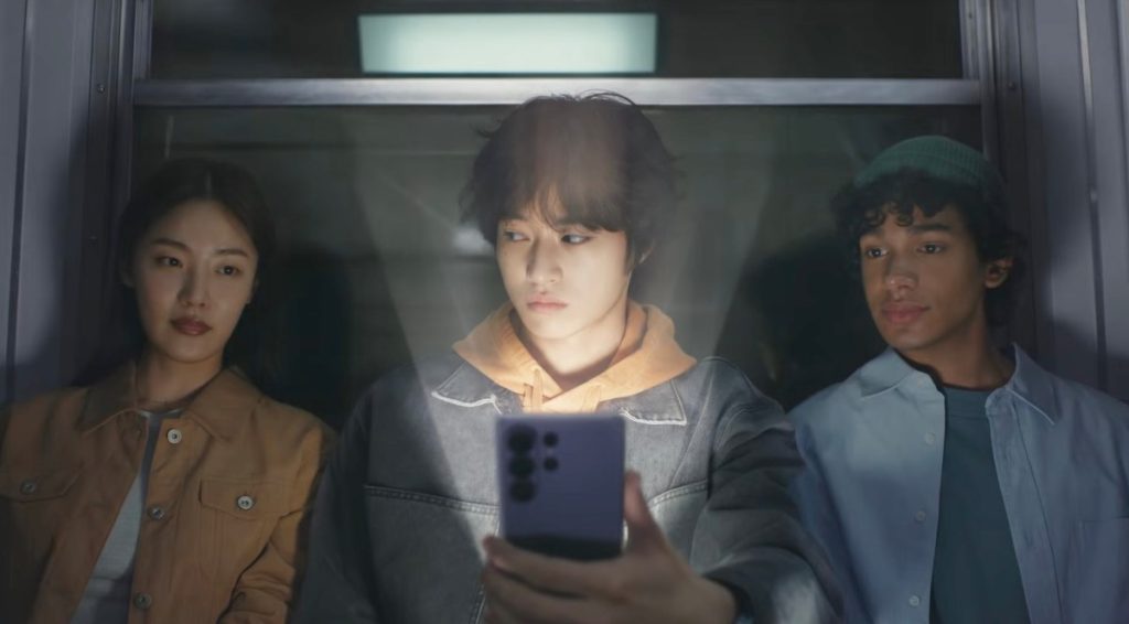 Samsung shows off new display tech that adds a privacy screen to apps and notifications Samsung shows off new display tech that adds a privacy screen to apps and notifications